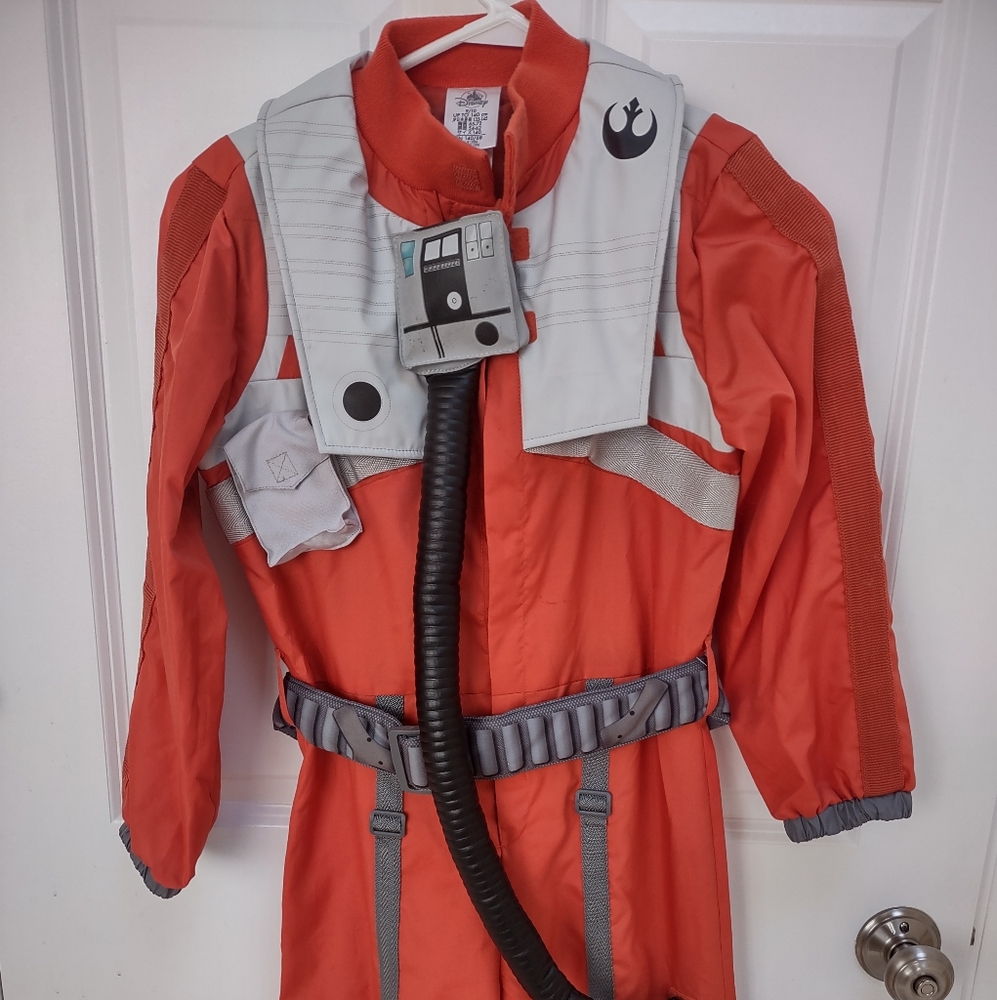 Disney Poe Dameron X-Wing Fighter Costume size 9/10 (Kids)